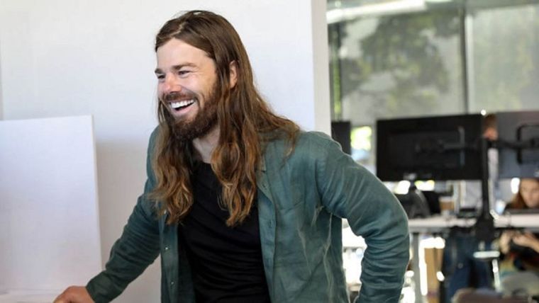 Dan Price recortó su salario en US$1 millón, hipotecó sus dos casas y renunció a sus acciones, al mismo tiempo que le subió el sueldo a sus empleados en 2015. Foto: GRAVITY