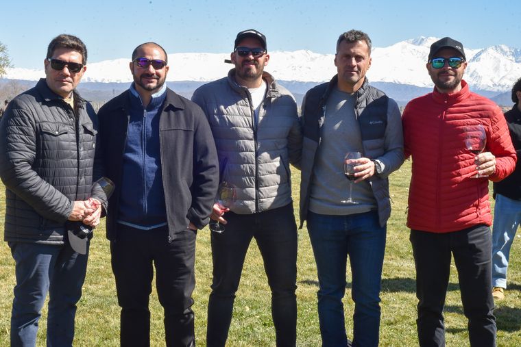 Gerardo Quinteros, Ignacio Lonigro, Sebastián Muñoz, Julián Flamarique y Leandro Moyano. Gerardo Quinteros, Ignacio Lonigro, Sebastián Muñoz, Julián Flamarique y Leandro Moyano.