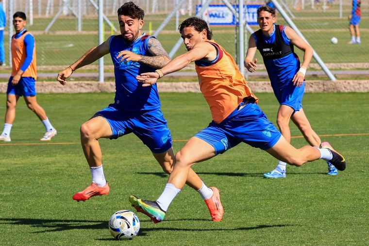 Agustín Auzmendi seguirá como titular, mientras que Daniel Barrea esperará su oportunidad en el banco. Agustín Auzmendi seguirá como titular, mientras que Daniel Barrea esperará su oportunidad en el banco. 