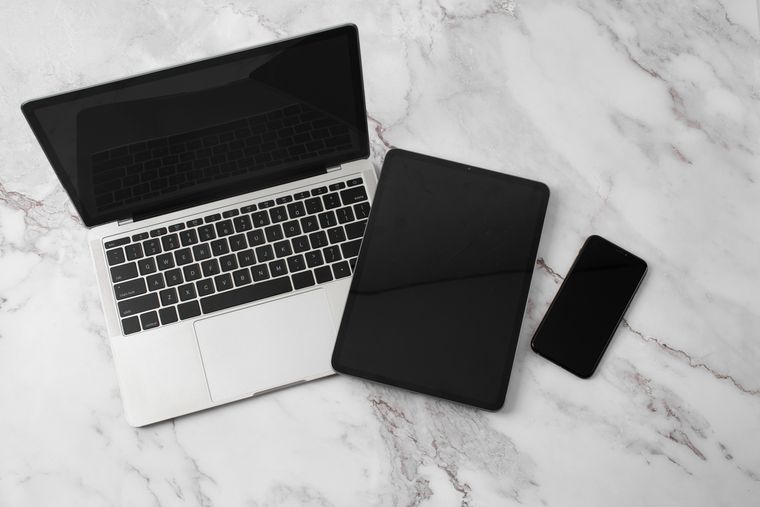 Las notebooks cuestan en la Argentina, cerca de un 70% más que en países como Brasil, Chile y Colombia. Foto: Freepilk