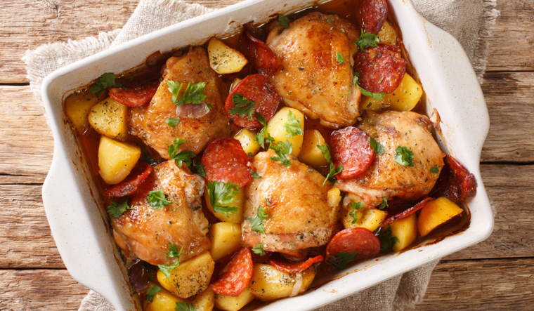 Guiso de pollo a fuego lento: receta con sabor intenso Foto: Shutterstock