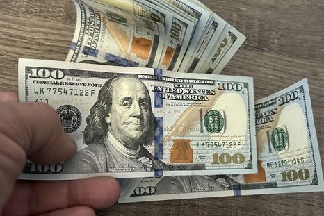 Con la nueva intervención del Tesoro de Estados Unidos, el dólar consiguió un día de estabilización el miércoles. Con la nueva intervención del Tesoro de Estados Unidos, el dólar consiguió un día de estabilización el miércoles.