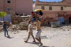 Miles de personas quedaron sin hogar tras el terremoto. Foto: EFE Miles de personas quedaron sin hogar tras el terremoto. Foto: EFE