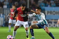 Racing no se hizo fuerte de local y perdió con Newells Foto: Télam Racing no se hizo fuerte de local y perdió con Newells Foto: Télam