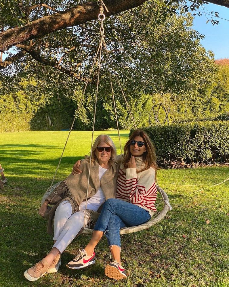 Juliana Awada nos inspira con sus looks para esta primavera. Foto: Instagram.