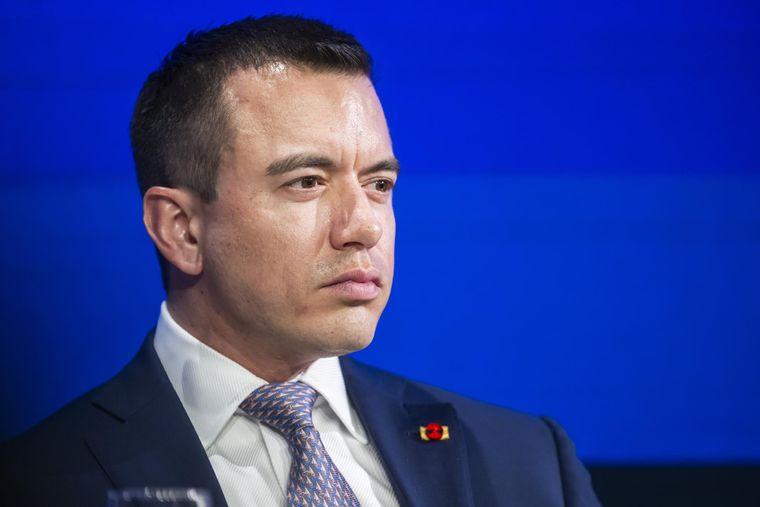 Daniel Noboa anunció una tasa de seguridad del 30 % a las importaciones de Colombia.