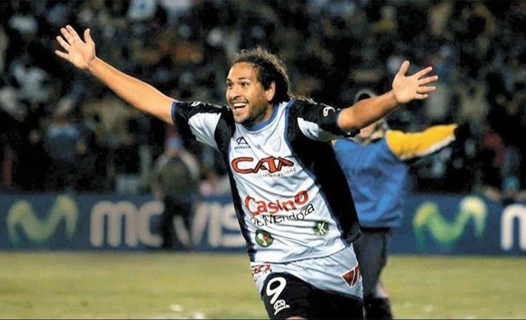 El Tanque Giménez, héroe de aquella noche. Foto: Archivo Godoy Cruz