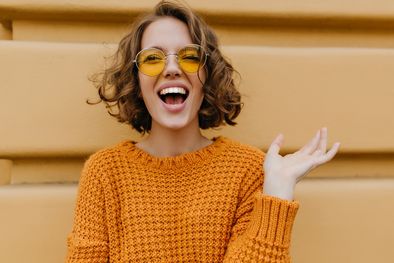 MDZol | La moda, los colores, accesorios y sobre todo actitud, energía y buenas vibras, una buena combinación que te harán más atractiva. Foto: Unsplash