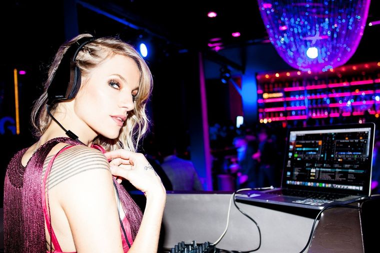 Virginia Da Cunha Virginia Da Cunha, ex Bandana. Foto: Revista FODA