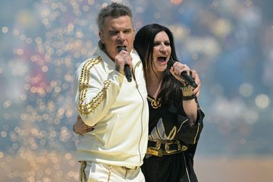 MDZol | robbie-williams-y-laura-pausini-125407