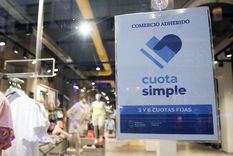 El plan cuota simple se prorrogará por seis meses, pero tendrá modificaciones en las tasas de interés y en la cantidad de pagos. Foto: NA