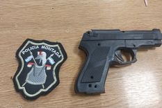 El arma secuestrada al delincuente que intentó robarle a una joven en la Ciudad de Mendoza Foto: Ministerio de Seguridad de Mendoza