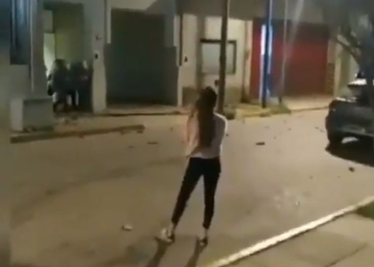 Expuesta La joven recibió el disparo durante la pueblada en Rojas.