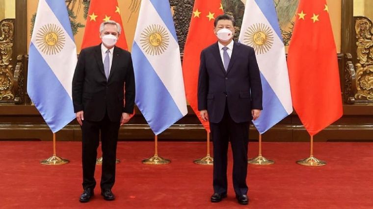 En el marco del G20 en Bali el presidente Alberto Fernández se reunió con su par chino, Xi Jinping y destrabó una parte del swap para reforzar las reservas. Foto: Télam