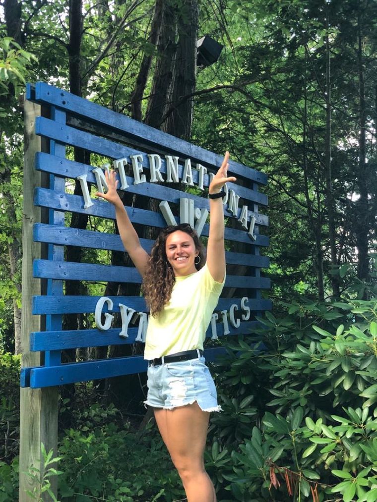 Malen es una joven amante del deporte y entrenadora de la liga de rugby. Foto: Instagram.