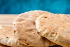 para el desayuno, unos panes de avena con 4 ingredintes