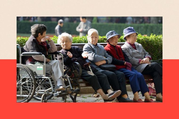 Cuando envejecemos, vamos perdiendo diversidad en nuestro microbioma intestinal.