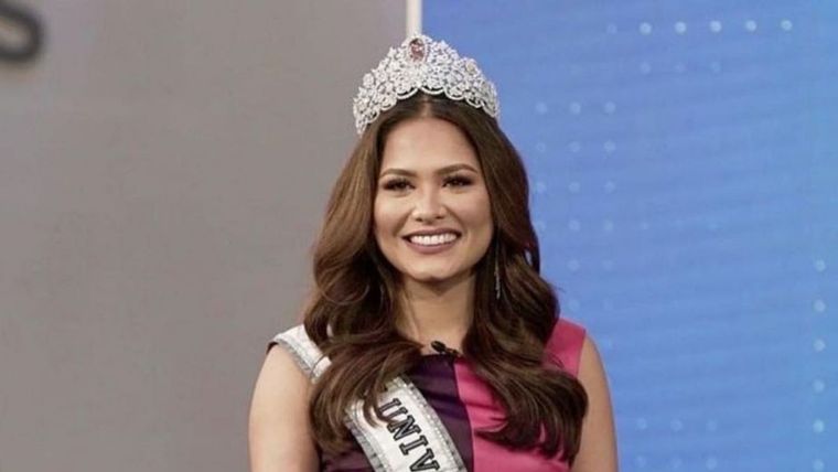 Miss Universo, Andrea Meza, Ana Gabriel Fuente: Instagram Andrea Meza