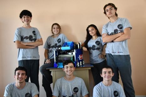 Estudiantes del Colegio Del Carmen de San Rafael competirán en Países Bajos tras destacarse en uno de los torneos de robótica más importantes del mundo. Estudiantes del Colegio Del Carmen de San Rafael competirán en Países Bajos tras destacarse en uno de los torneos de robótica más importantes del mundo.