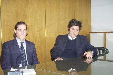 MDZol | Bertolini y Priore, durante la conferencia en el bloque del PRO. Foto: MDZ - Dinero