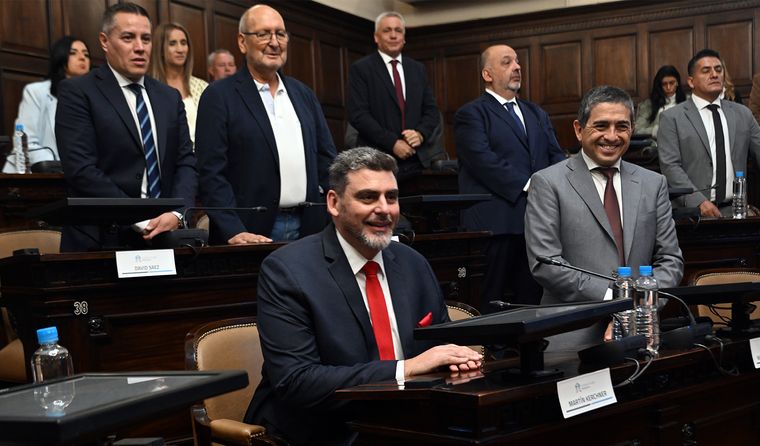 Martín Kerchner renovó su mandato como senador provincial. Fue elegido como presidente provisional del Senado. Martín Kerchner renovó su mandato como senador provincial. Fue elegido como presidente provisional del Senado.