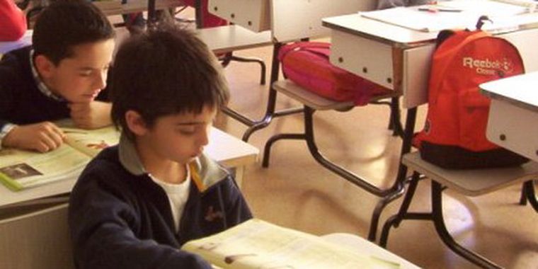 En Mendoza hay 50.000 analfabetos, según admite la DGE. Foto: Web