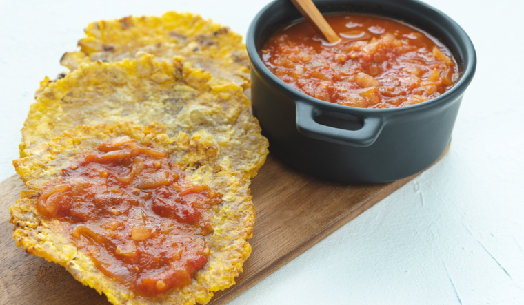 Patacones con hogao: la mejor receta casera Foto: Shutterstock