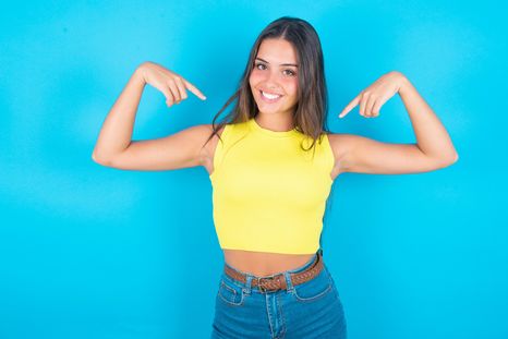 El horóscopo gitano describe a los signos que se muestran distintos solo para agradar. El horóscopo gitano describe a los signos que se muestran distintos solo para agradar.