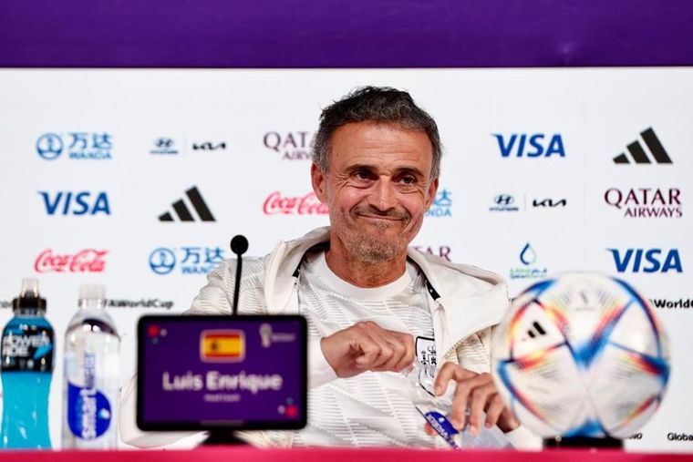 Luis Enrique habló de Messi y Maradona.