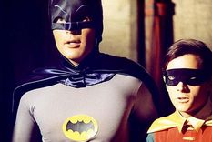 pow! batman y robin de los 60 vuelven al ruedo