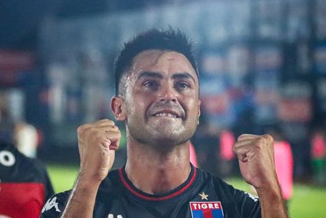 La gastada de Tigre a Boca por el gol de Pity Martínez y la respuesta a Flavio Azzaro. La gastada de Tigre a Boca por el gol de Pity Martínez y la respuesta a Flavio Azzaro.