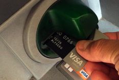 En algunos bancos el costo de retirar efectivo en otras entidades llegará a los $5.000. Foto: ALF PONCE MERCADO / MDZ