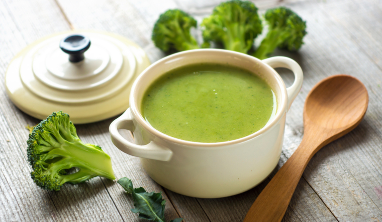 Sopa verde: una opción deliciosa para nutrir tu cuerpo Foto: Shutterstock