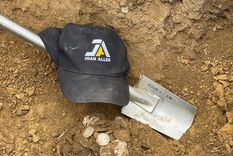 hallazgo historico: un hombre encontro un tesoro mientras recorria un campo