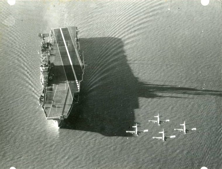 El ARA Veinticinco de Mayo fue construido en Gran Bretaña, fue propiedad neerlandesa y combatió en la Guerra de Malvinas Foto: Armada Argentina