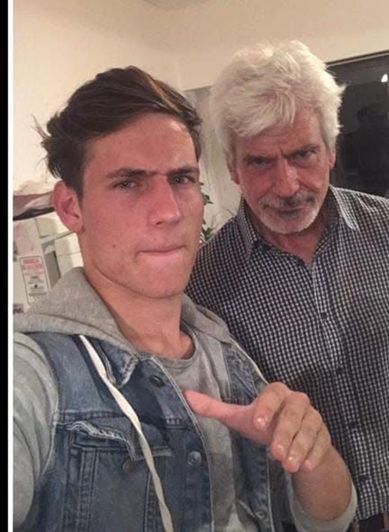 Gaspi junto a su papá. Gaspi junto a su papá.