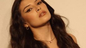 Abigail Arámbula cautivó con un traje de baño enterizo color rojo fuego. Foto: Instagram/ Abigail Arámbula