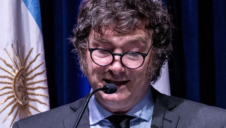 Milei encabezó su tercera cadena nacional dando precisiones sobre el rumbo económico del Gobierno y defendiendo el ajuste al Estado Foto: EFE