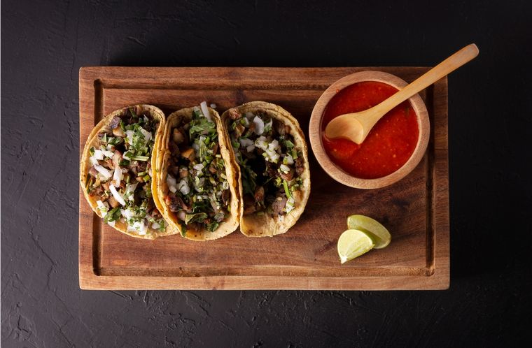 Tacos de suadero Una receta clásico de la cocina de México Foto: Shutterstock