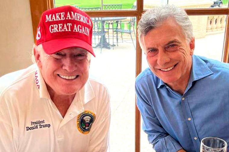 La foto que compartió el expresidente Mauricio Macri con el nuevo mandatario electo de Estados Unidos, Donald Trump, tras su triunfo electoral. Foto: X (@mauriciomacri)