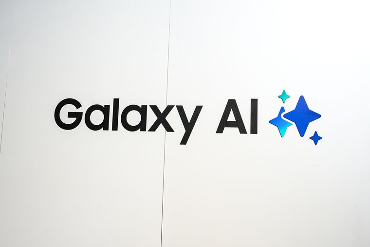 La plataforma TRUEBench de Samsung combina la supervisión humana y la IA para una evaluación precisa. La plataforma TRUEBench de Samsung combina la supervisión humana y la IA para una evaluación precisa.