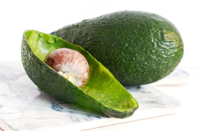 Los nuevos usos que le puedes dar en el jardín a la cáscara de palta. Los nuevos usos que le puedes dar en el jardín a la cáscara de palta.