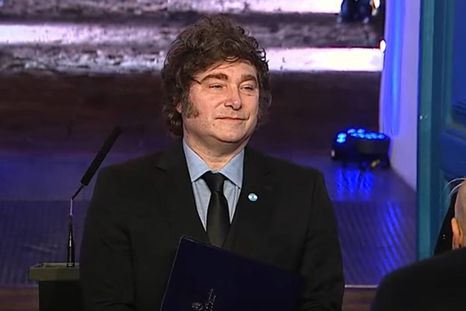 Javier Milei celebró el Día de la Independiencia en Tucumán: Estamos desendeudando al país. Javier Milei celebró el Día de la Independiencia en Tucumán: Estamos desendeudando al país.