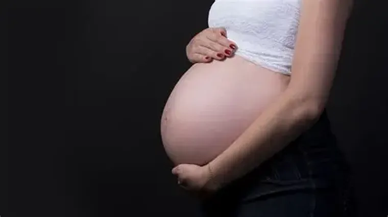 Mujeres atravesadas por la soledad, la presión, la incertidumbre. Mujeres atravesadas por la soledad, la presión, la incertidumbre.