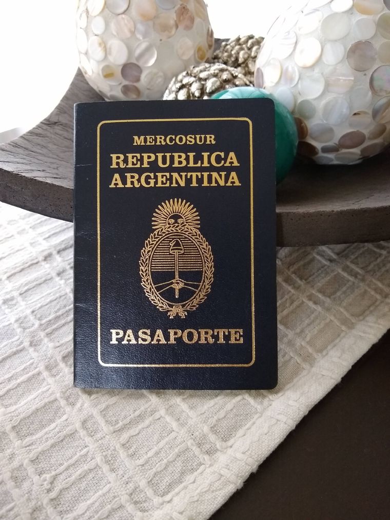 A partir de febrero rigen los nuevos cambios en el pasaporte argentino y el DNI.