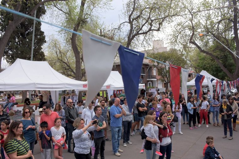 Viví Francia, una propuesta donde se podrá disfrutar de shows musicales, visitas guiadas, ciclos de cine y diversas degustaciones.  Foto: Ciudad de Mendoza