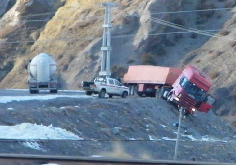 El camión salvó de milagro.