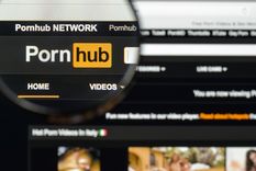 a puro porno: la propuesta gratuita para el dia de los enamorados