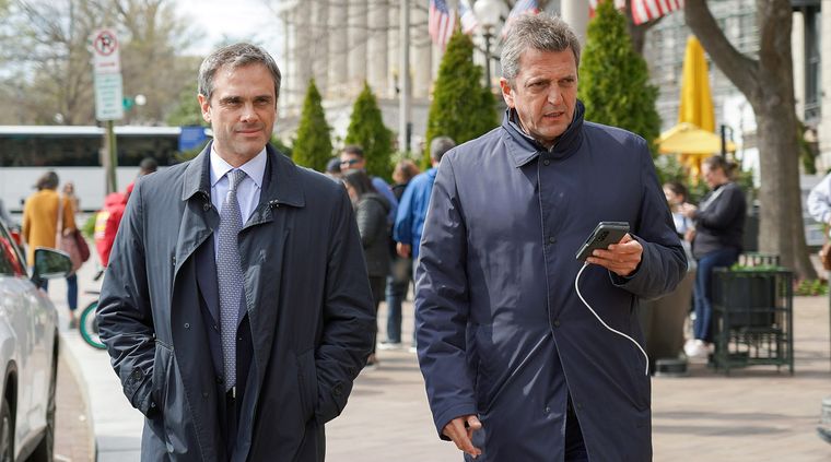 Guillermo Michel junto a Sergio Massa. Foto: Télam