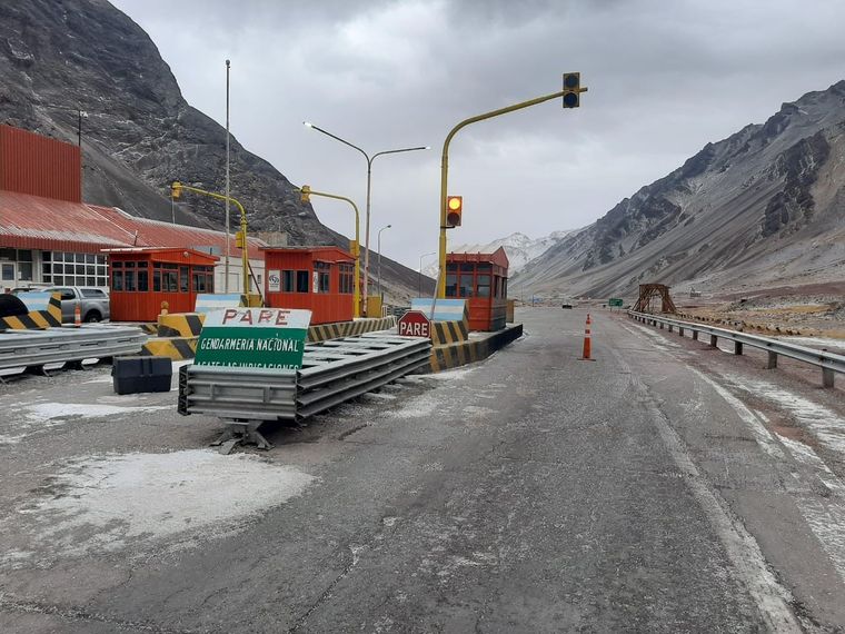 El Paso Cristo Redentor se mantiene cerrado, por lo menos hasta el jueves Foto: Gendarmería